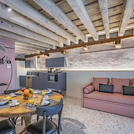 Apartment Corte Rubbi 5514 Canal View Venice